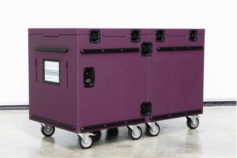Flightcase_purple_2