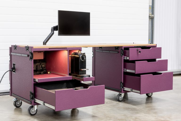Flightcase_purple_4